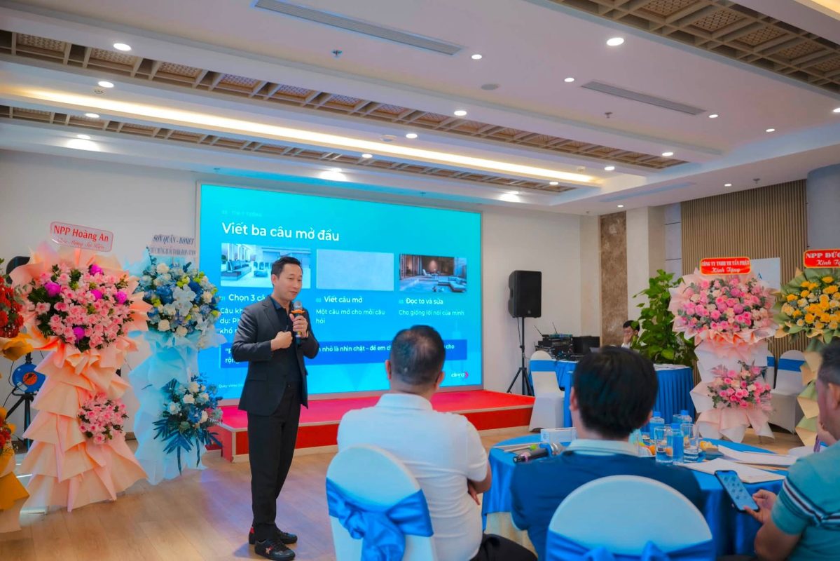 Giảng viên Nguyễn Bá Trung đào tạo nhà phân phối VTHM tại Quy Nhơn