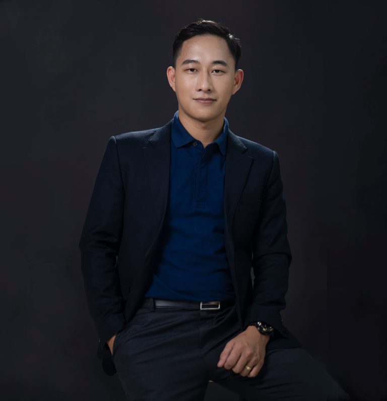 Giảng viên Nguyễn Bá Trung